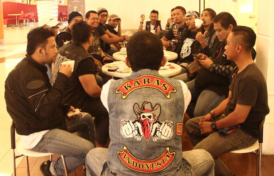 Motorcycle club or group picture