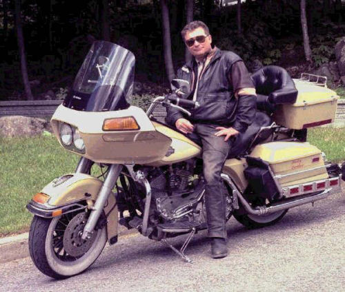 Motorcycle Picture of the Week for Men - 1985 Harley-Davidson FLT