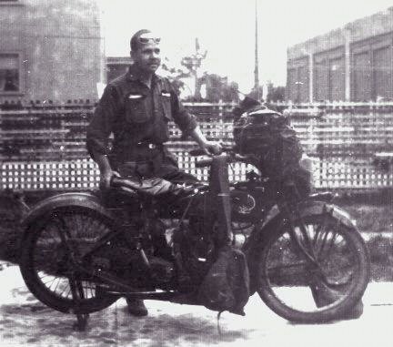 Motorcycle Picture of a 1923 Indian Scout