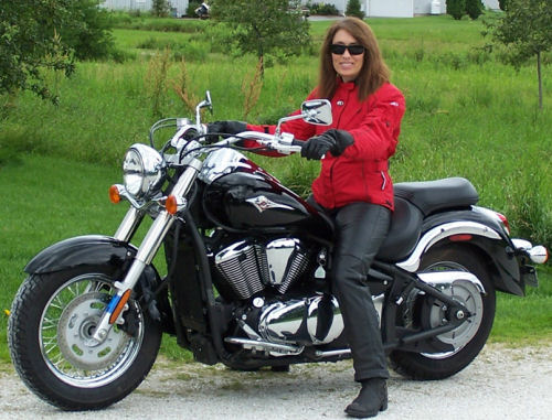 Motorcycle Picture of the Week for Women - 2008 Kawasaki Vulcan 900