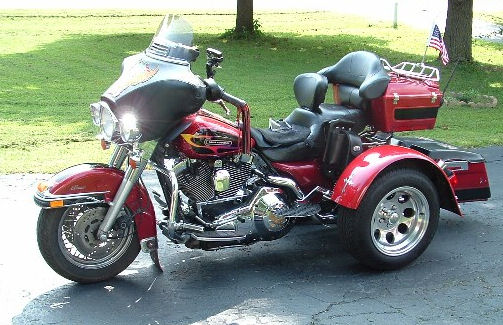 Motorcycle Picture of a 1999 Harley-Davidson Electra Glide Classic w/Frankenstein Trike Conversion