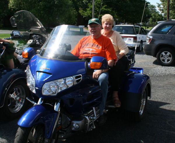 Motorcycle Picture of a 2001 Honda Gold Wing GL1800 Motor Trike