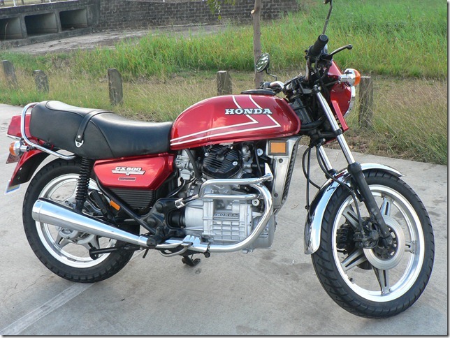 Motorcycle Picture of a 1982 Honda Shadow CX500