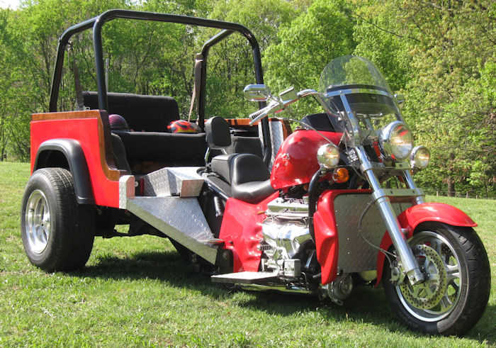 Motorcycle Picture of a 1997 Boss Hoss custom trike