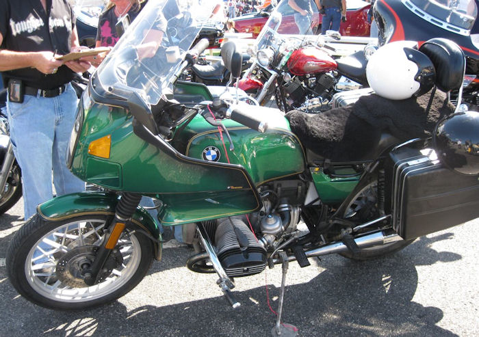 Motorcycle Picture of a 1981 BMW R100RT