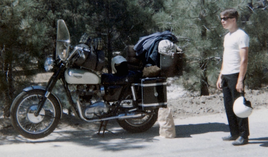 Motorcycle Picture of a 1967 Triumph T120R