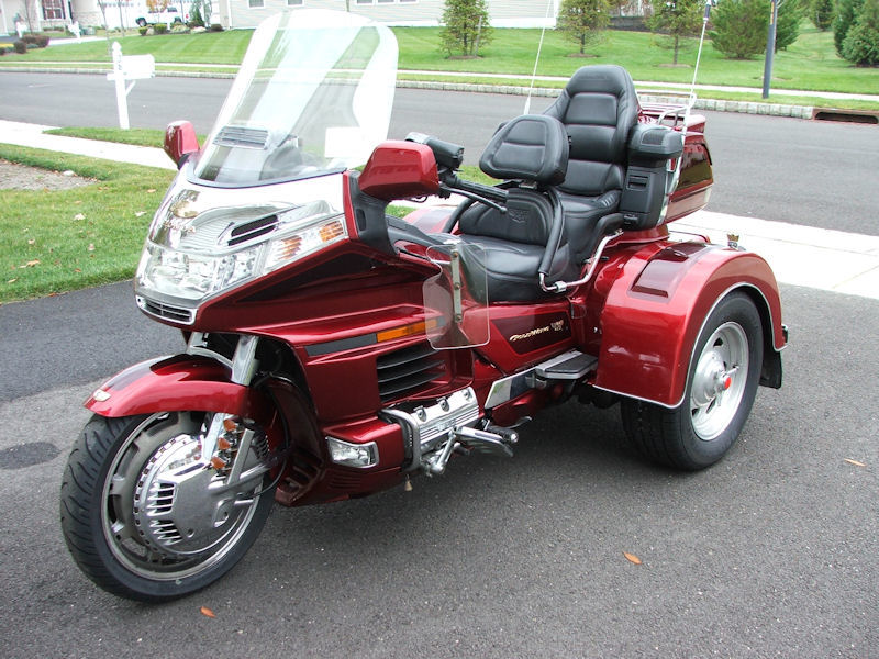 Motorcycle Picture of a 2000 Honda Gold Wing SE 1500 w/Motortrike Conversion