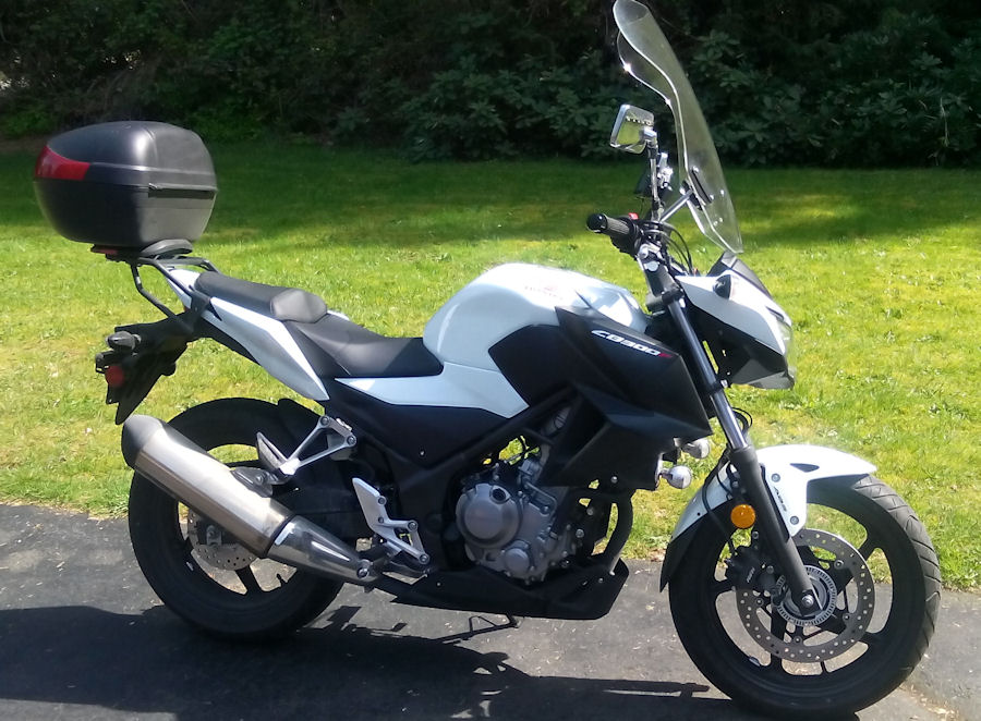 Motorcycle Picture of a 2015 Honda CB300fa