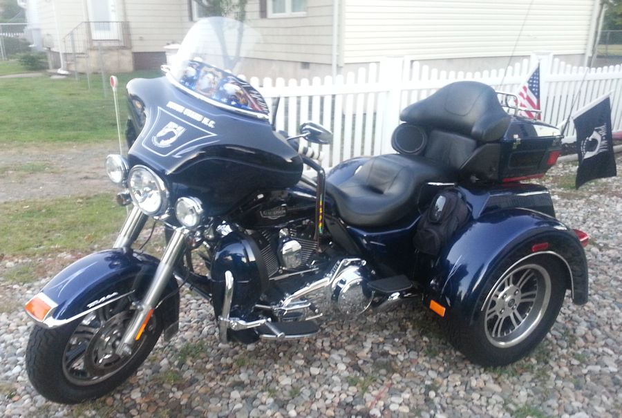 Motorcycle trike picture of a 2012 Harley-Davidson Tri-Glide Ultra Classic