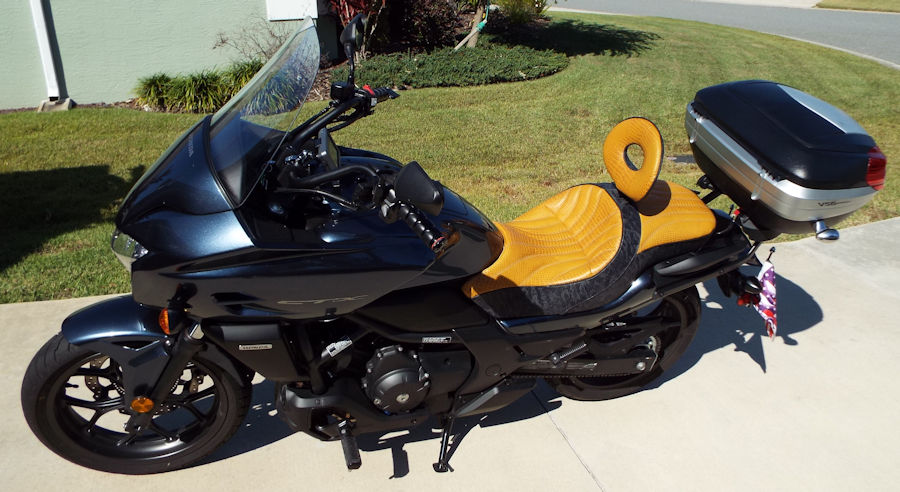 Motorcycle Picture of a 2015 Honda CTX700DCT